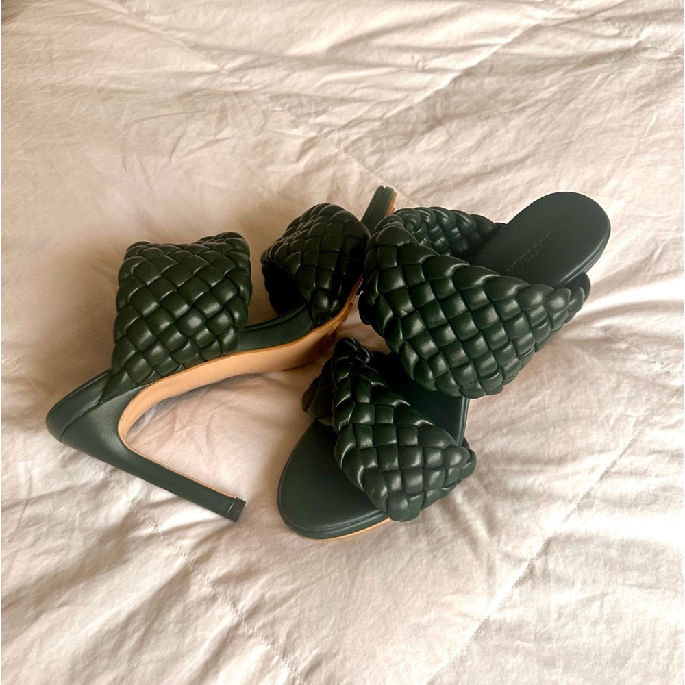 Bottega Veneta curved heel